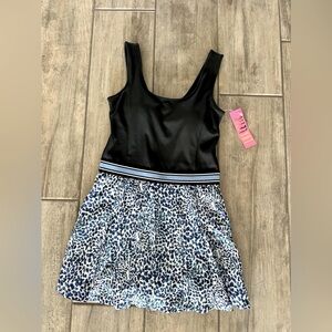 NWT Lilly Pulitzer size Small Pineapple Park Romper.